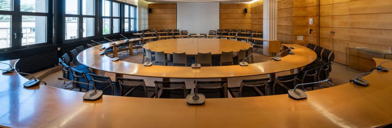 Salle_des_seances-vide_banniere_2.jpg